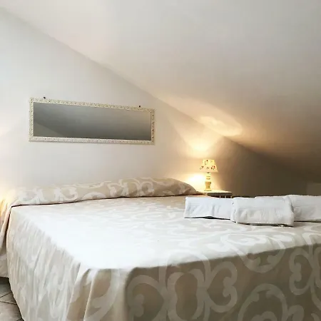 Apartment Il Terrazzo In Centro Tropea